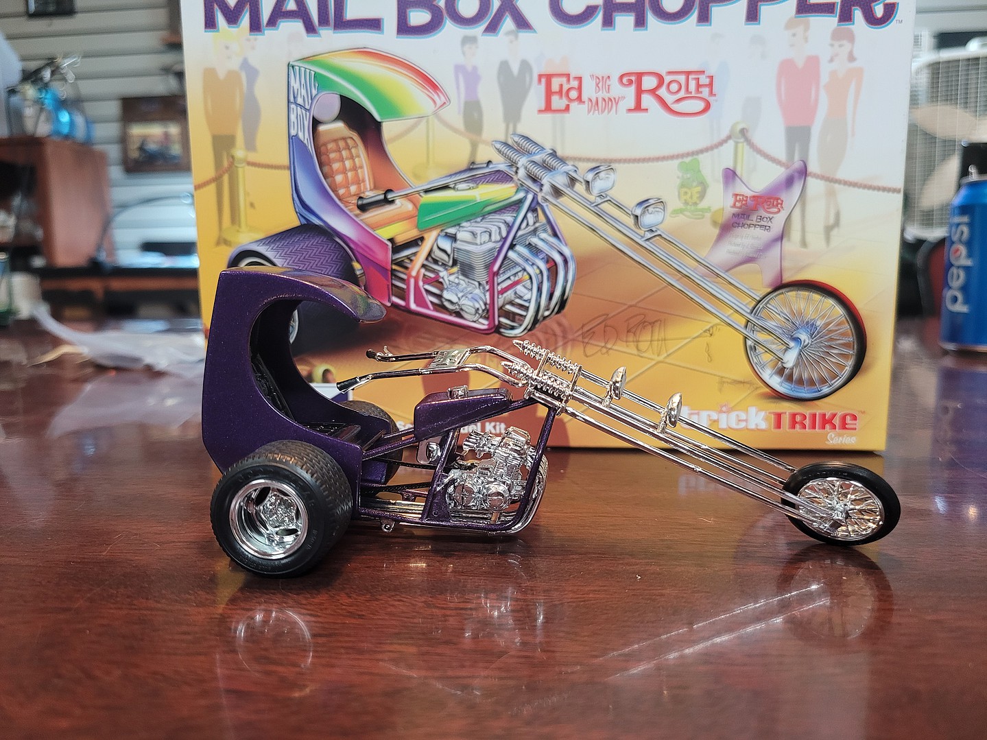 MPC Ed Roth's Mail Box Chopper (Trick Trikes Series) 1:25 Scale
