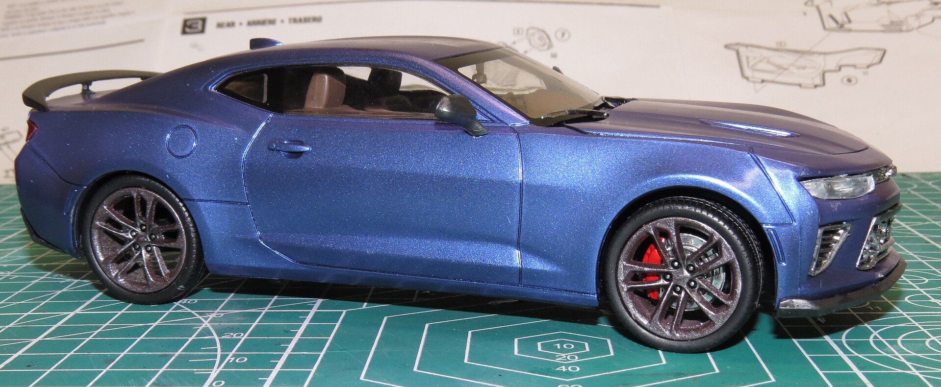 2017 Chevy Camaro 50th Anniversary Plastic Model Car Kit 1/25