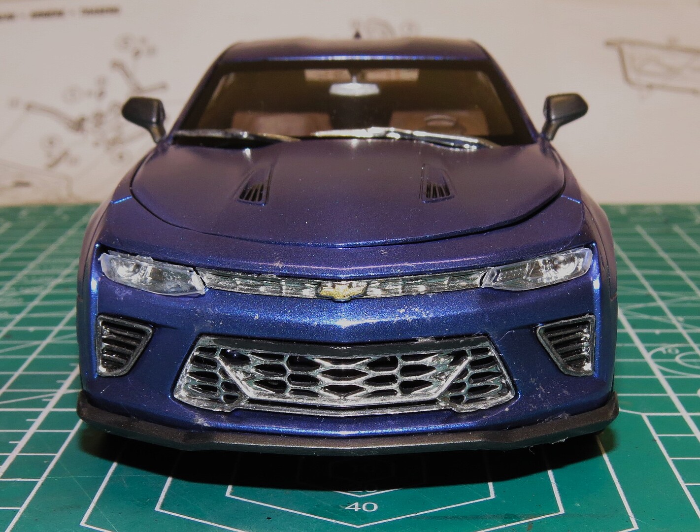 2017 Chevy Camaro 50th Anniversary Plastic Model Car Kit 1/25