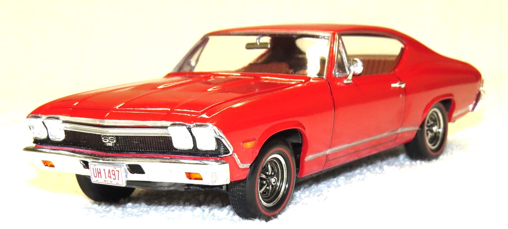 1968 Chevelle SS 396 -- Plastic Model Car Kit -- 1/25 Scale -- #854445 ...