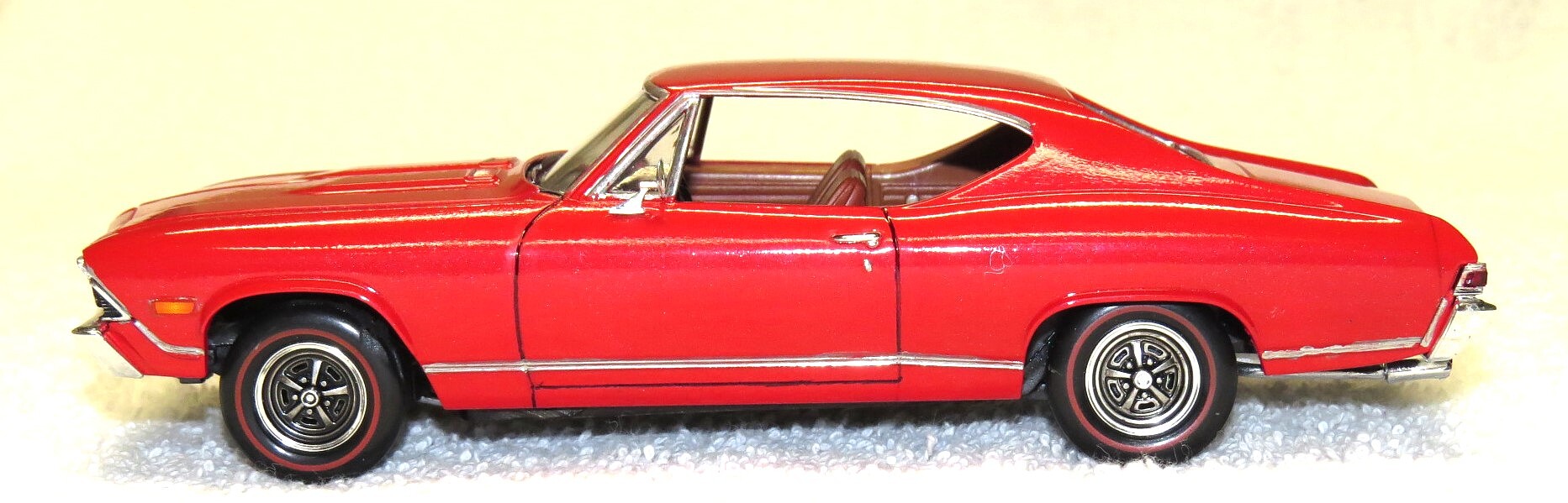 1968 Chevelle SS 396 -- Plastic Model Car Kit -- 1/25 Scale -- #854445 ...