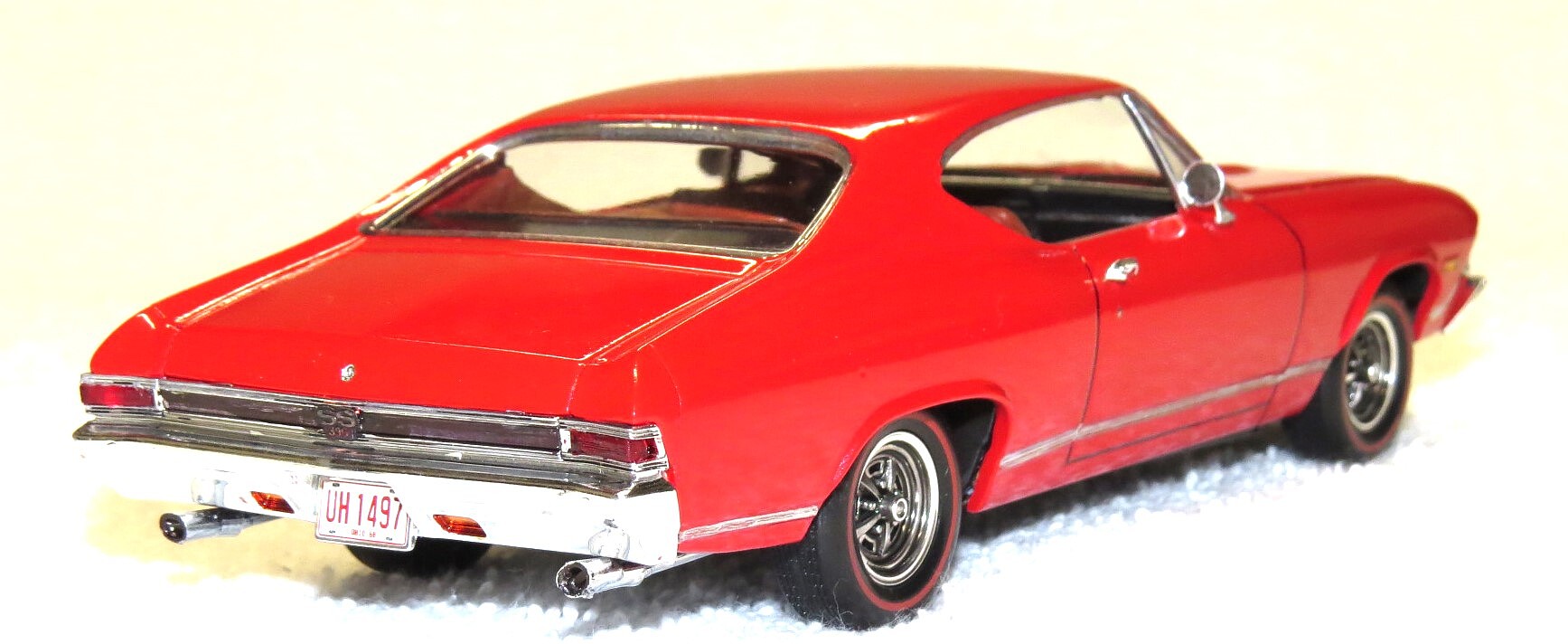 1968 Chevelle SS 396 -- Plastic Model Car Kit -- 1/25 Scale -- #854445 ...