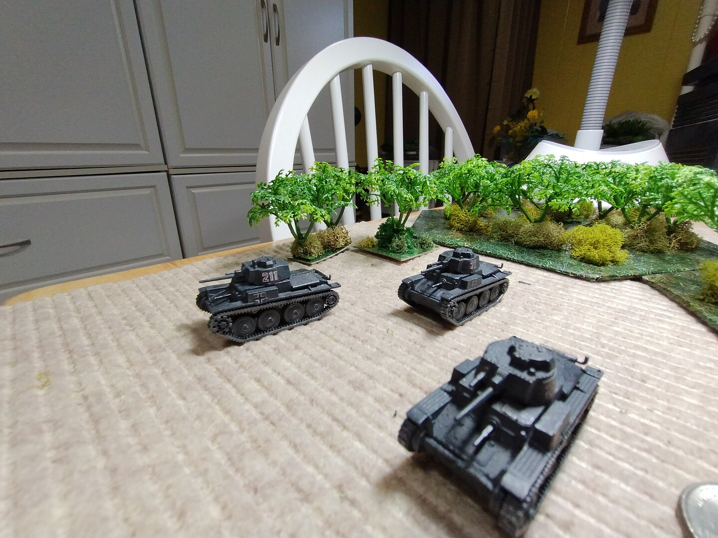 German 38t Tank Snap Kit Plastic Model Tank Kit 1/100 Scale