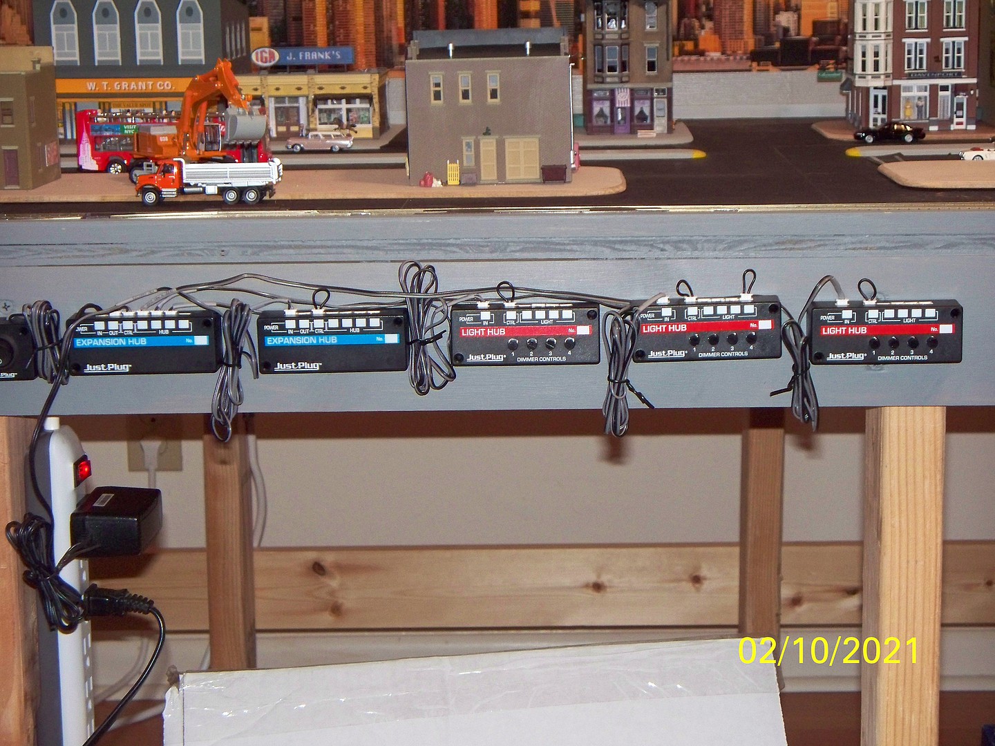 Just Plug Light Hub Model Railroad Lighting Kit jp5701 pictures