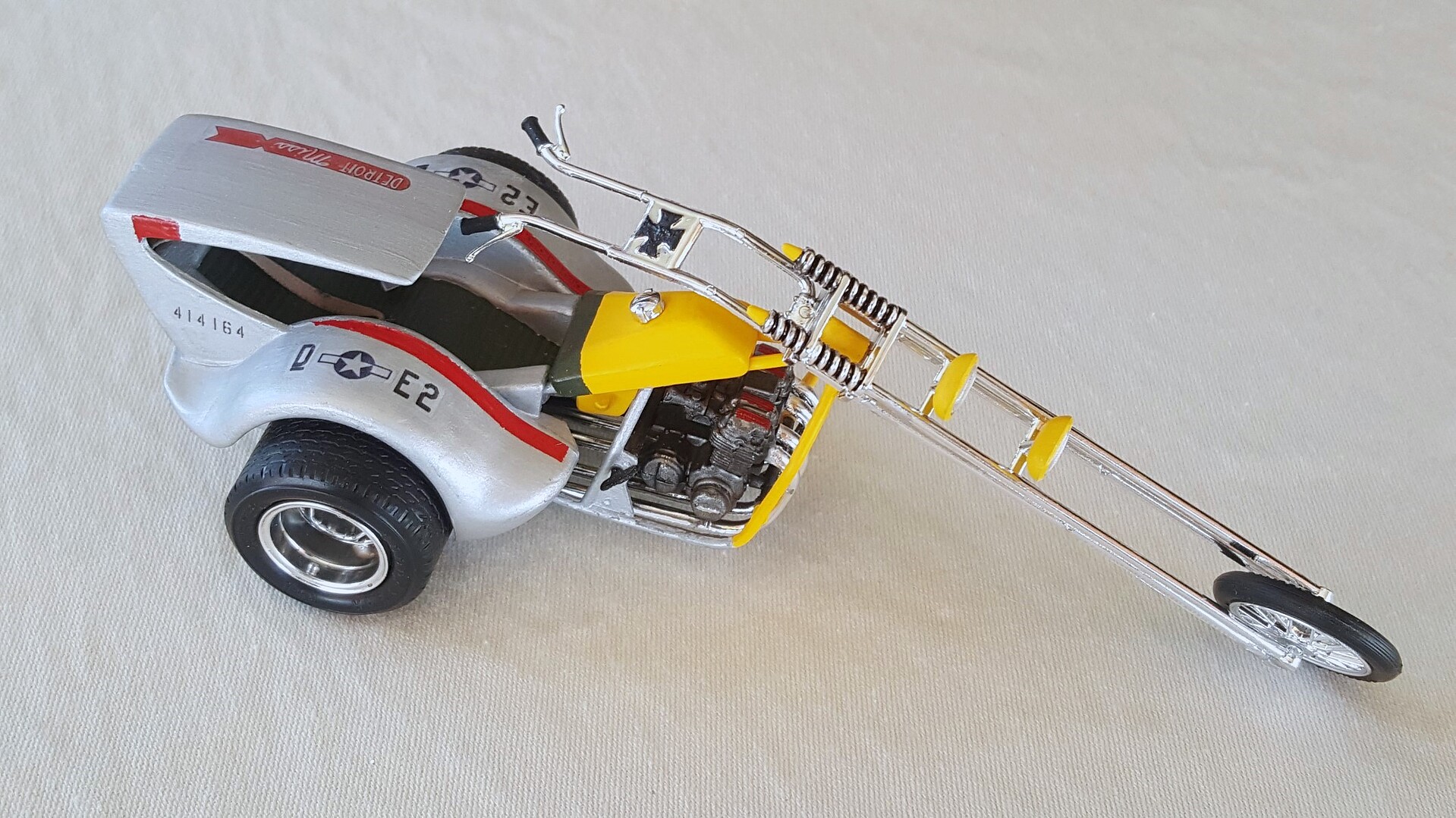 Tiki Trike Trick Trikes Plastic Model Motorcycle Kit 1/25 Scale