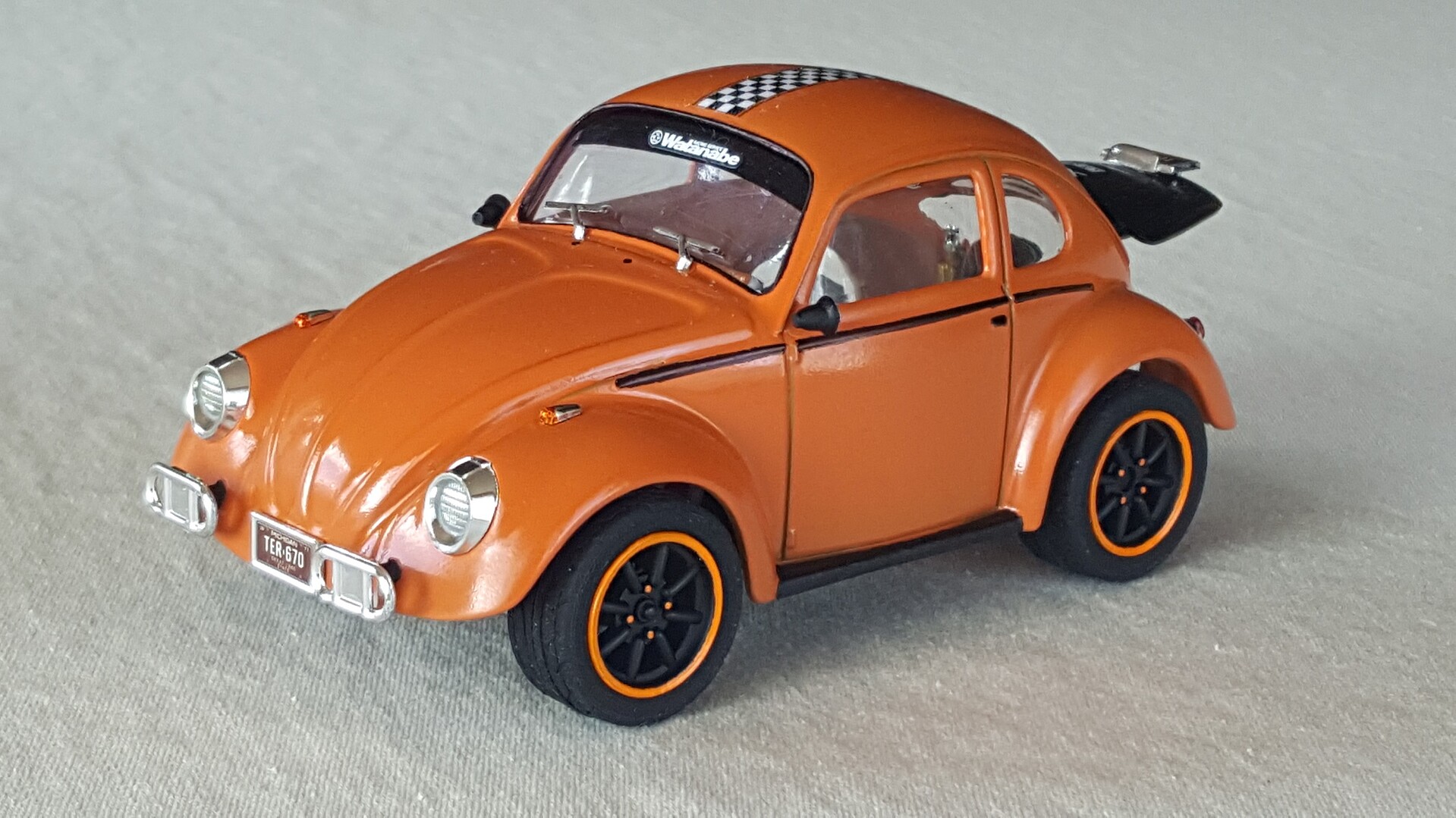 Coke 1971 Volkswagen Beetle Superbug Plastic Model Car Vehicle Kit