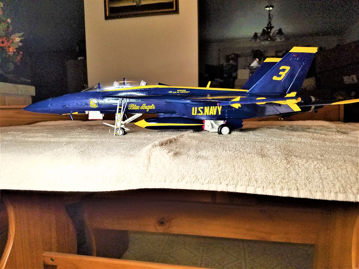F/A18F Super Hornet Fighter Aircraft -- Plastic Model Airplane Kit -- 1 ...