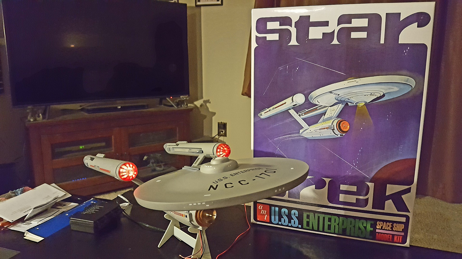 AMT 1/650 Star Trek USS Enterprise 50th Anniversary 947 AMT947 