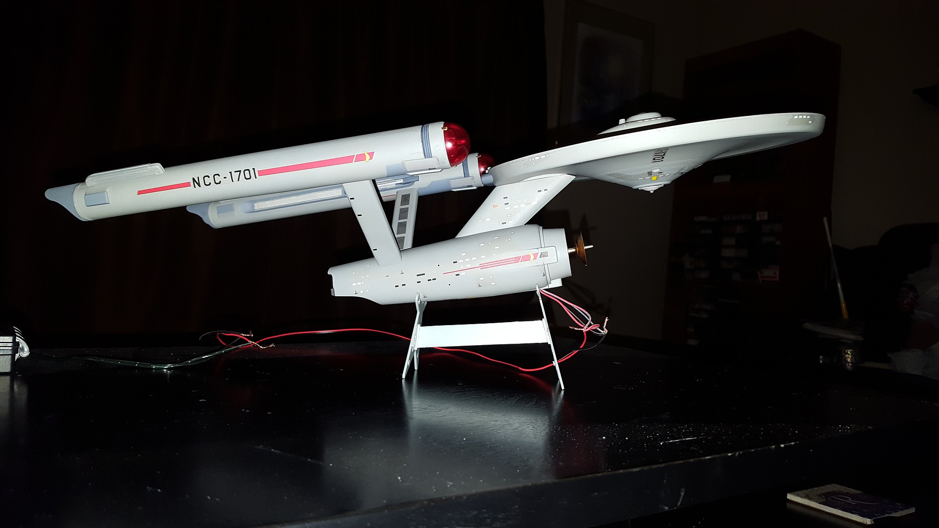 AMT947/12 1/650 Star Trek Classic USS Enterprise 50th 