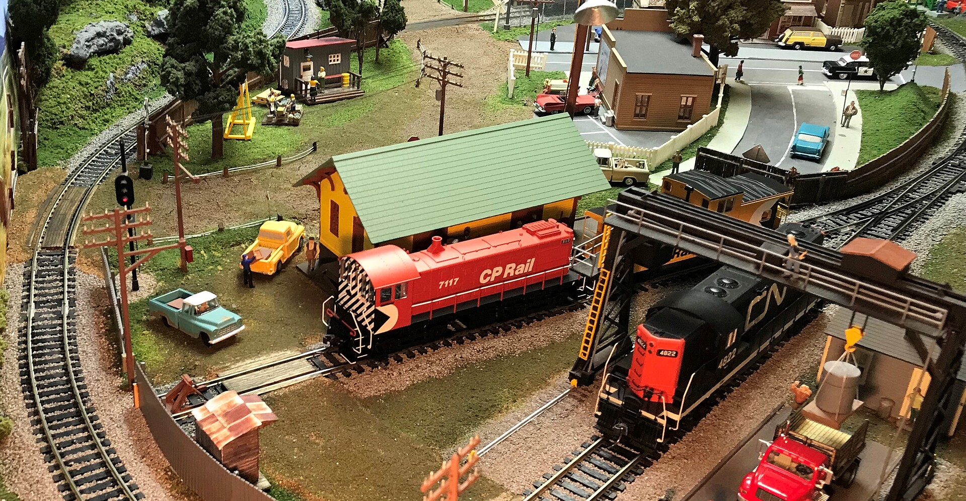 Alco S4 DCC Ready Canadian Pacific 7117 HO Scale Model Train Diesel