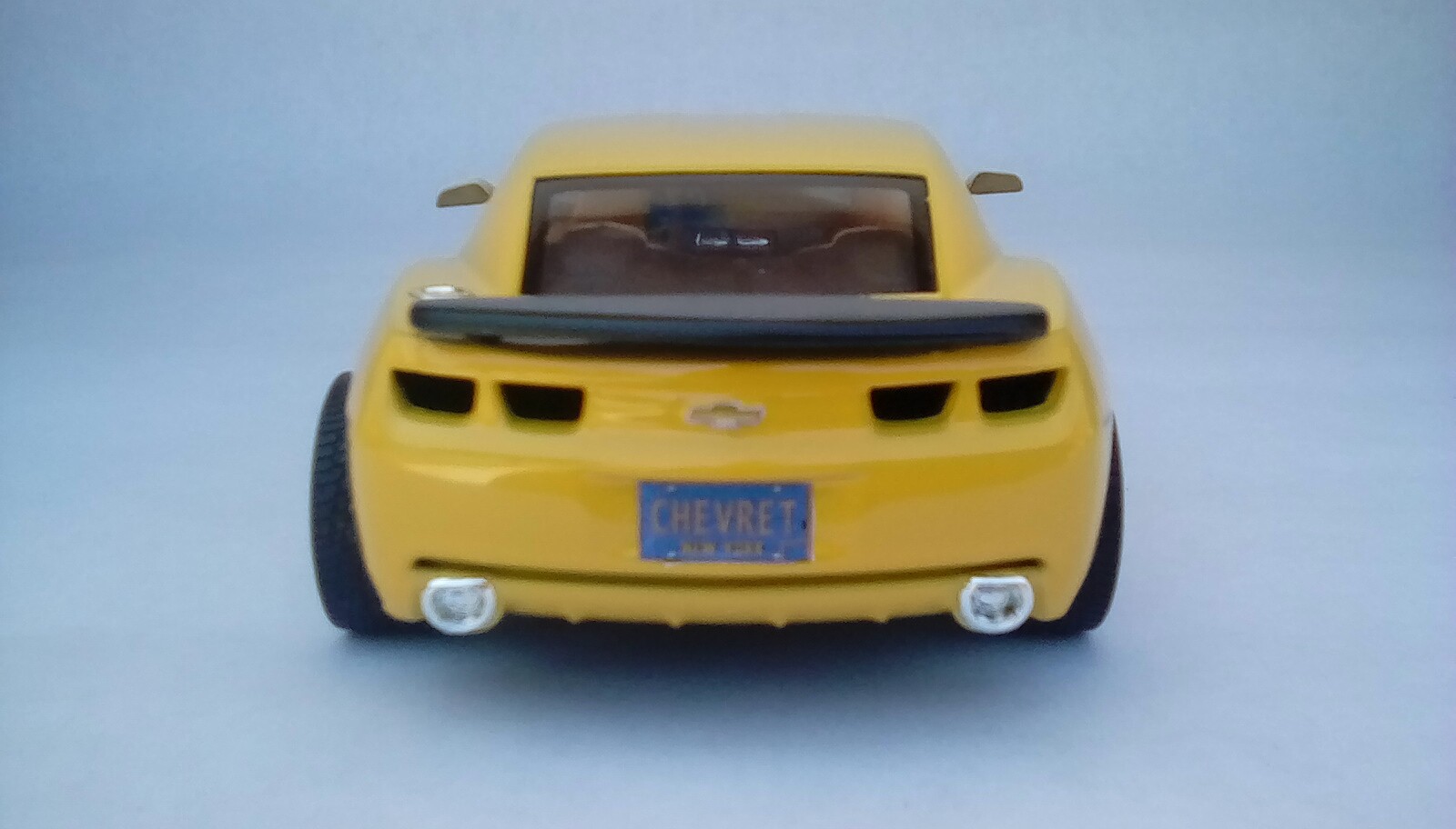 Camaro Concept Car -- Plastic Model Car Kit -- 1 25 Scale -- #851527 