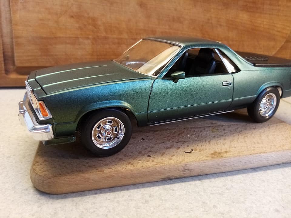 1978 Chevy El Camino (3 in 1) -- Plastic Model Car Kit -- 1/24 Scale ...