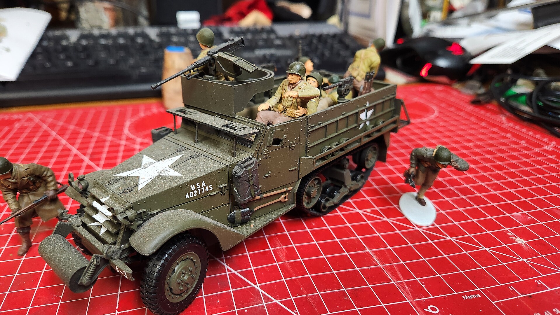 1/35 US Armored Personnel Carrier M3A2 Halftrack (Re-Issue) pictures by ...