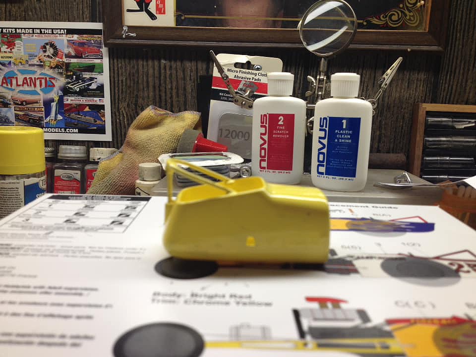 Spray Custom Bug Yellow 3 oz Hobby and Model Enamel Paint 1632