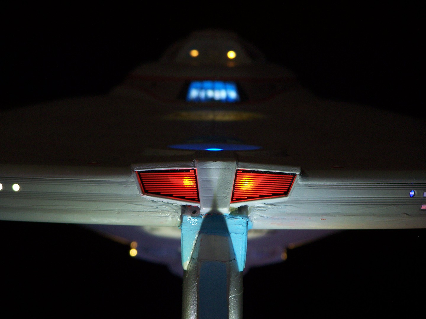 Polar-Lights Star Trek USS Enterprise Refit Science Fiction 