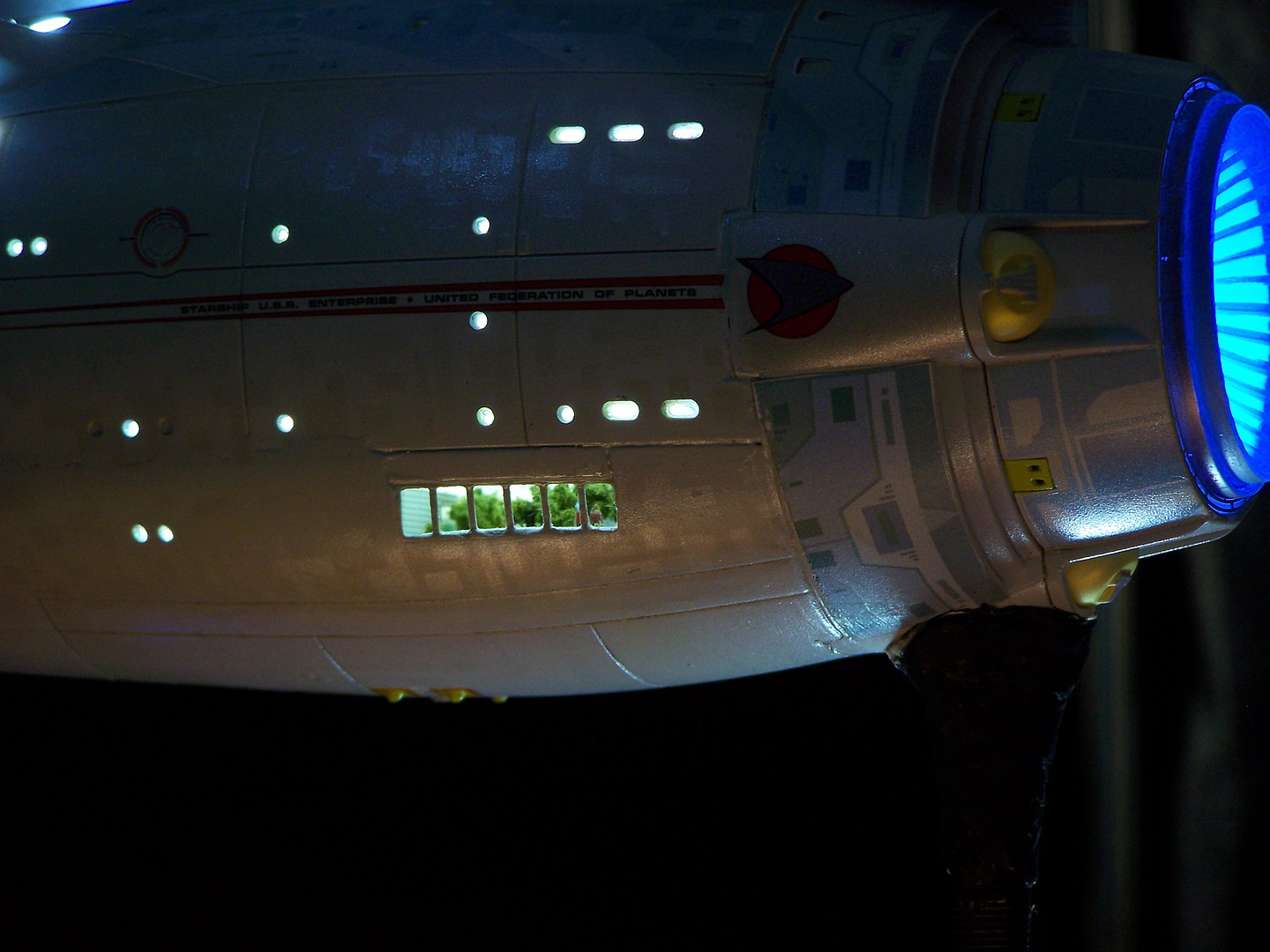 Polar-Lights Star Trek USS Enterprise Refit Science Fiction 