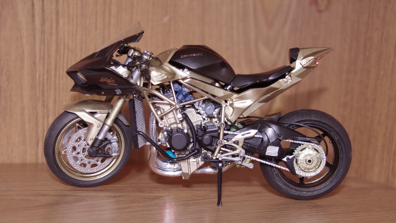 Gallery Pictures Tamiya Kawasaki Ninja H2R Plastic Model Motorcycle Kit  1/12 Scale #14131