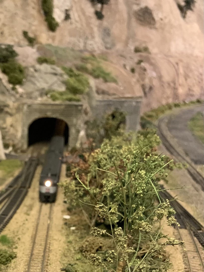 HO Scale Stone Single Train Tunnel Portal (2-Pack) – H0 Model Railroad Scenery – Gray – Made In USA