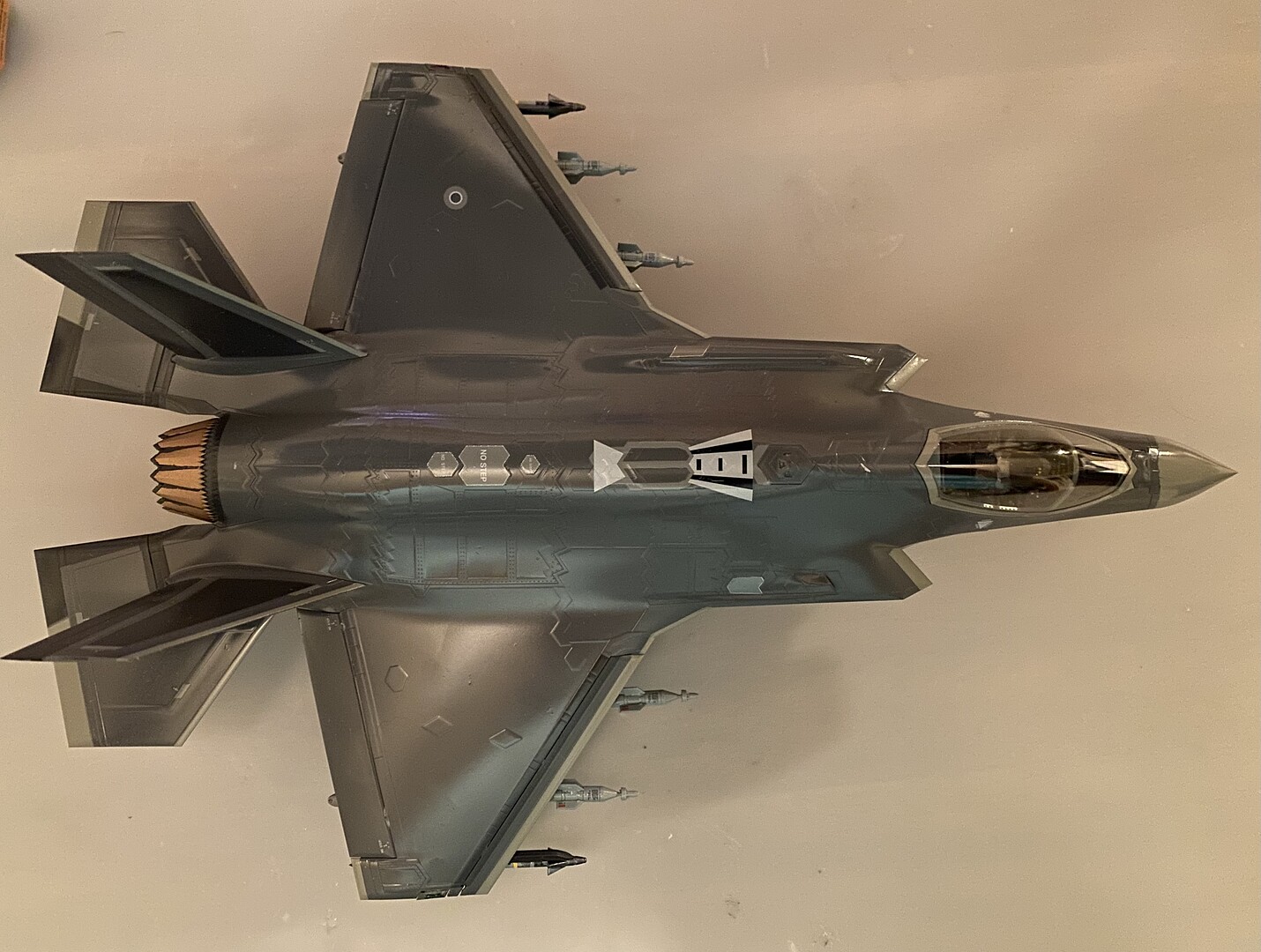 Tamiya 61124 1:48 US F-35A Lightning II, True-to-Original Replica Plastic  Kit, Crafts, Model Kit, Assembly, Unpainted, Multicoloured