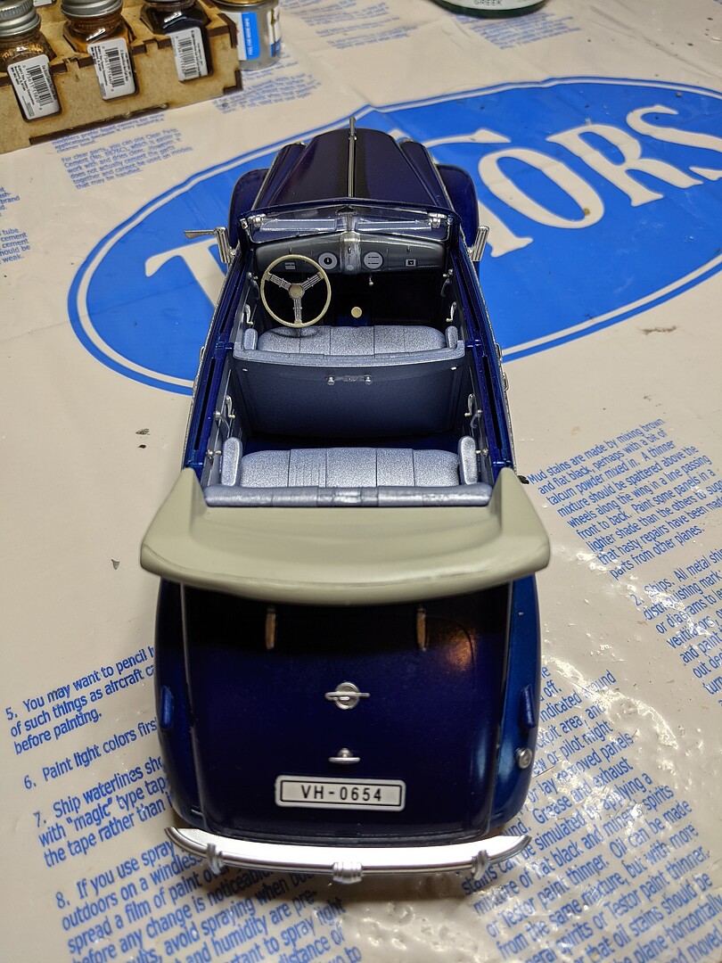 Admiral Convertible German Passenger Car Plastic Model Military