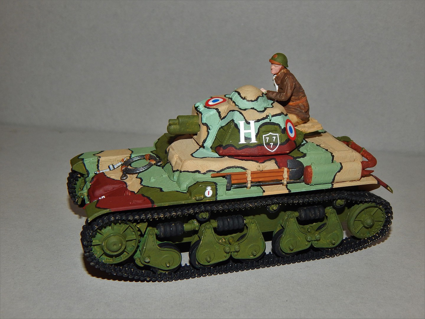 Franch Light Tank R35 scala 1:35 Tamiya 35373