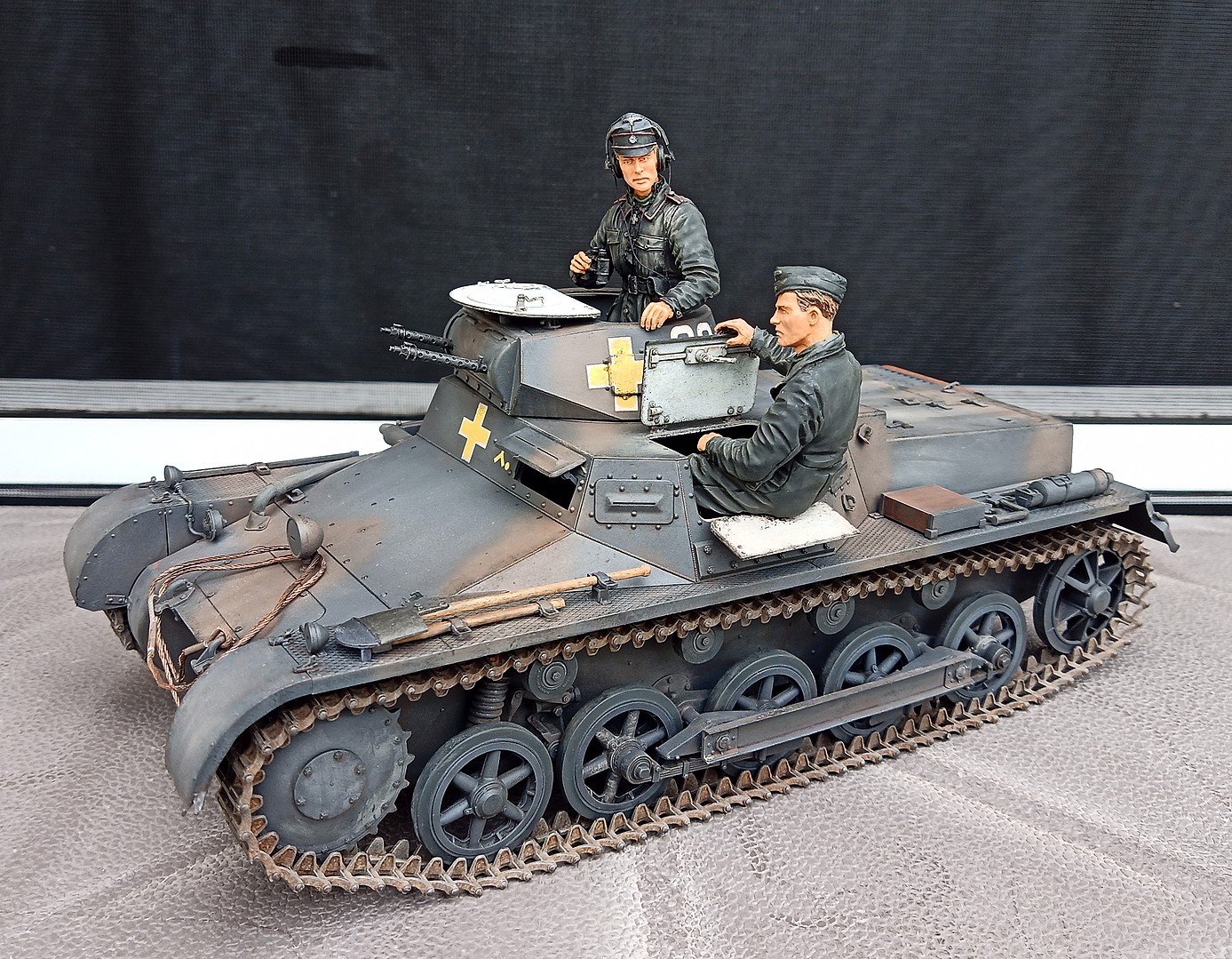 Gallery Pictures Takom PzKpfw I Ausf B Tank Plastic Model Military ...