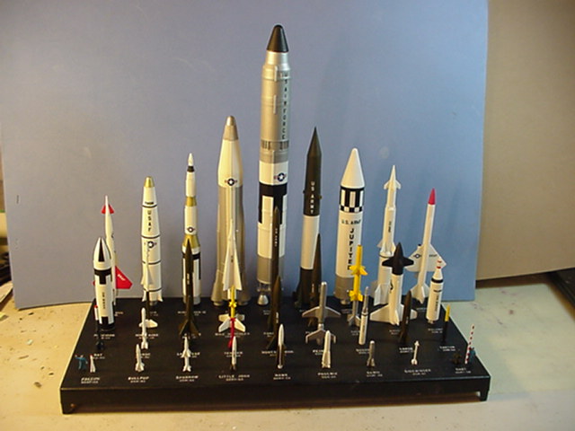 Gallery Pictures Atlantis US Space Missiles Set (36) Plastic Model ...