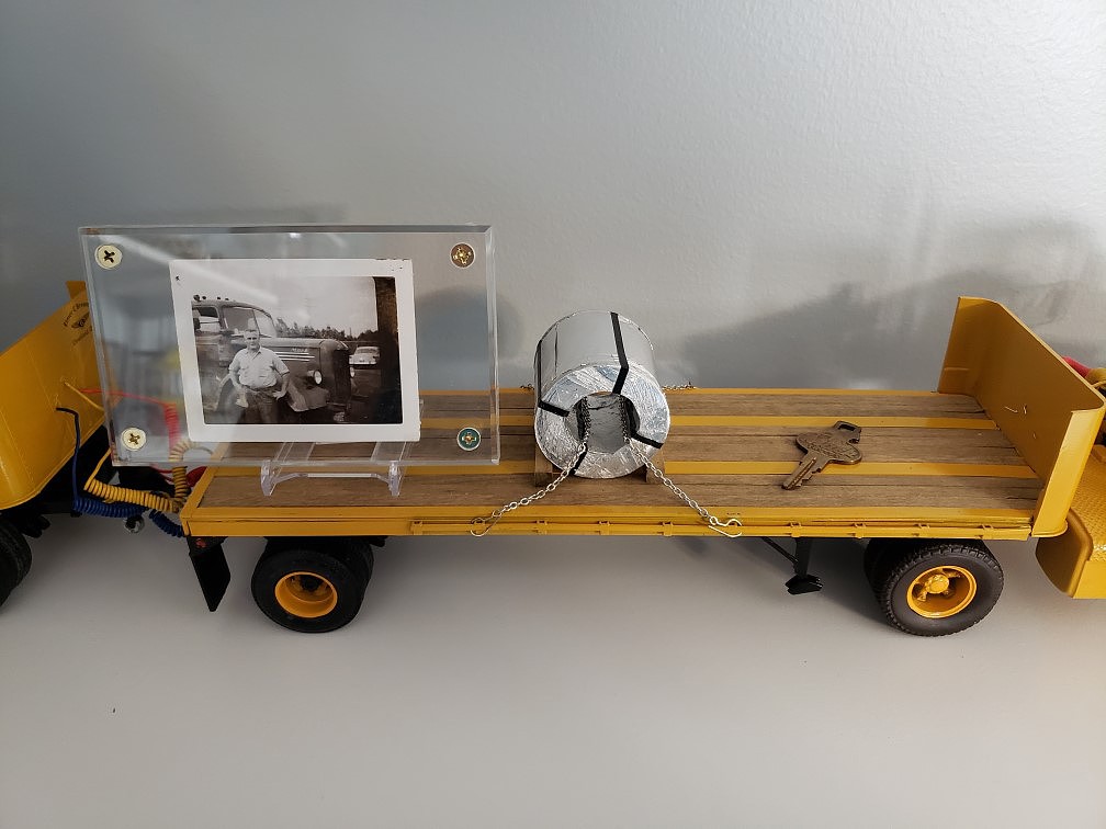 'Double Header' Van Trailers -- Plastic Model Vehicle Kit -- 1/25 Scale ...