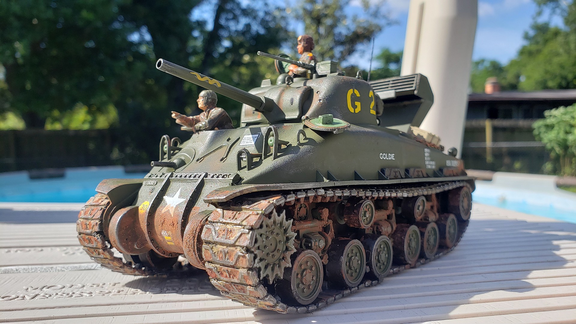 M4 Sherman Tank Plastic Model Military Vehicle Kit 1/35 Scale