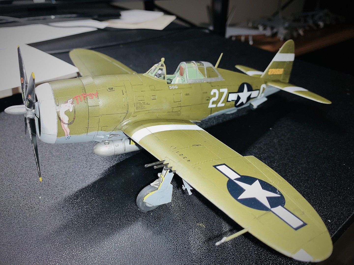 Republic P-47D Thunderbolt Fighter Aircraft -- Plastic Model Airplane ...