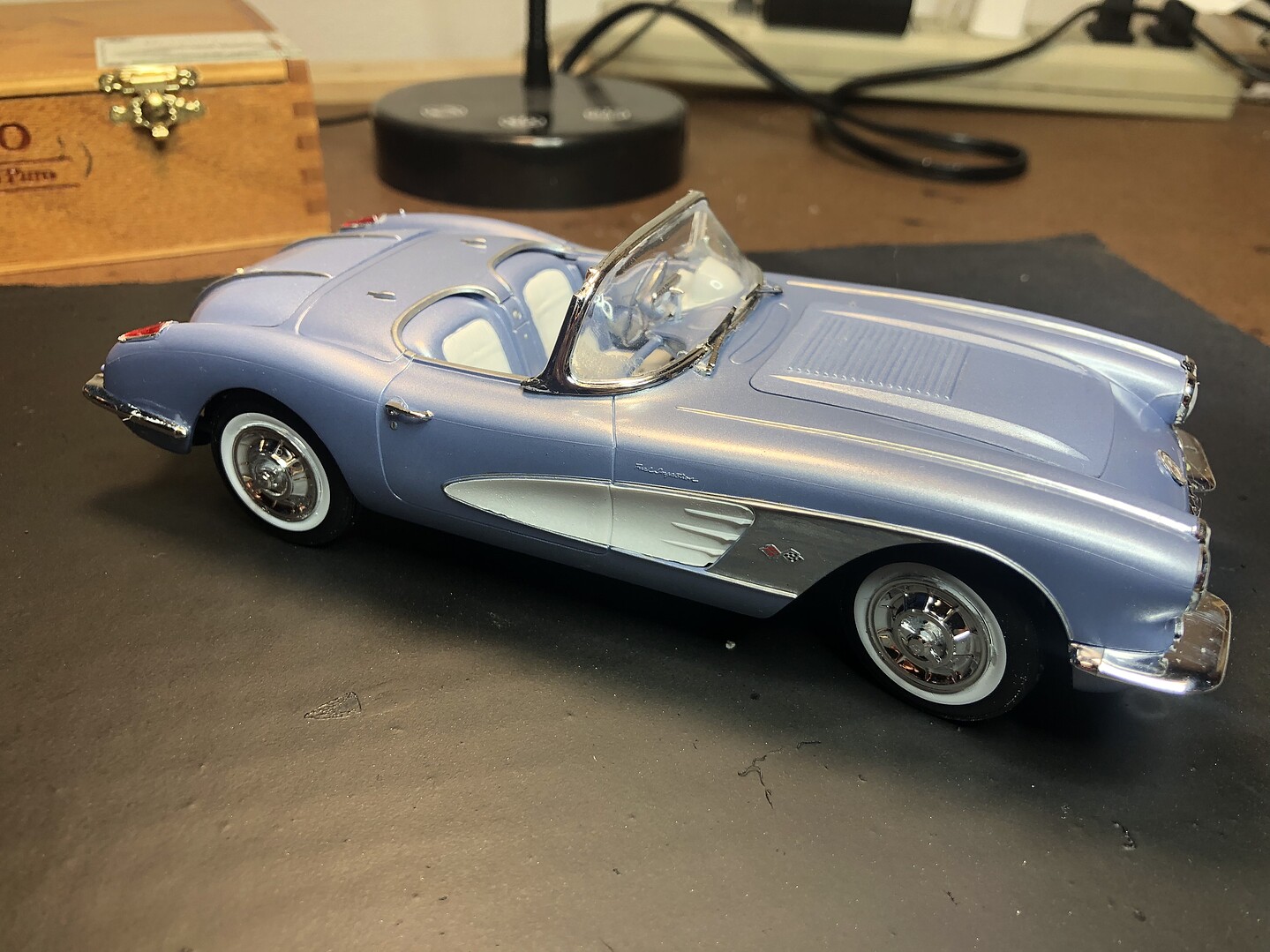 1958 Corvette Roadster -- Plastic Model Car Kit -- 1/25 Scale -- #07037 ...