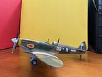 Spitfire Mk VIII Fighter (Profi-Pack)