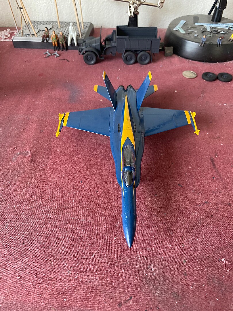 F/A18A Blue Angels Aircraft Plastic Model Airplane Kit 1/72 Scale