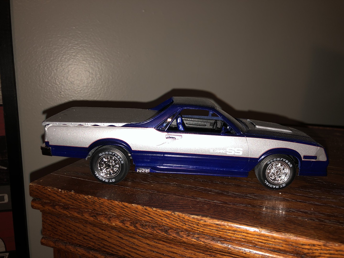 Gallery Pictures MPC 1986 Chevy El Camino SS w/Dirt Bike Plastic Model Truck Vehicle Kit 1/25