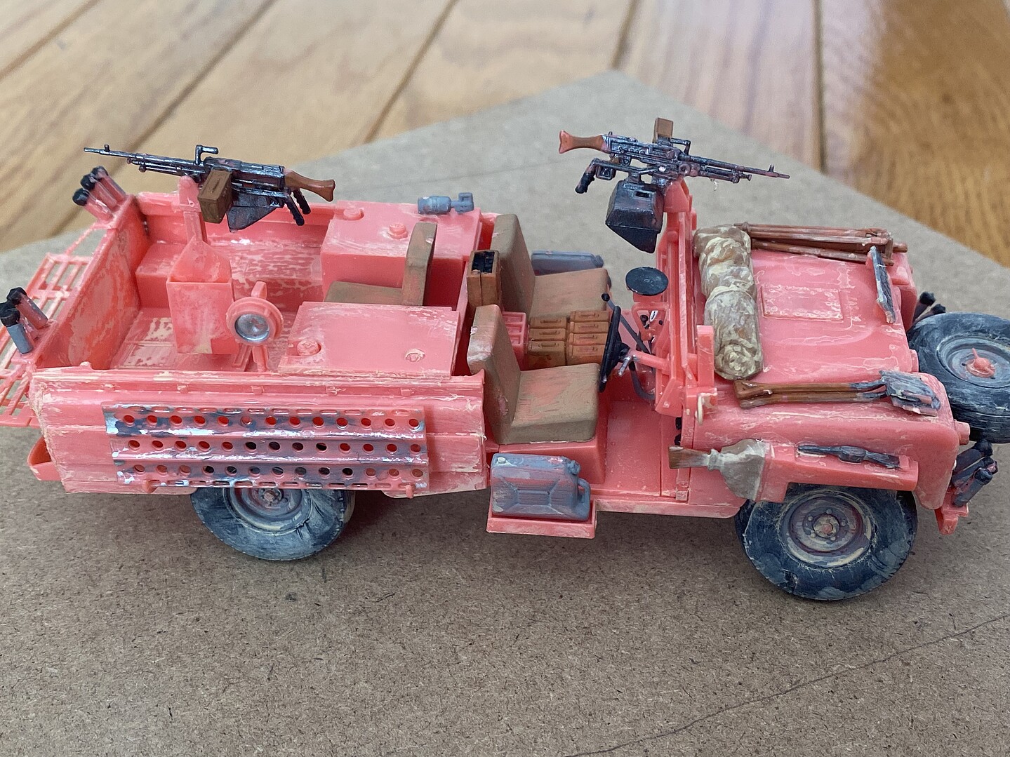 Tamiya 1/35 - British S.A.S Land Rover Pink Panther - Togbutikken