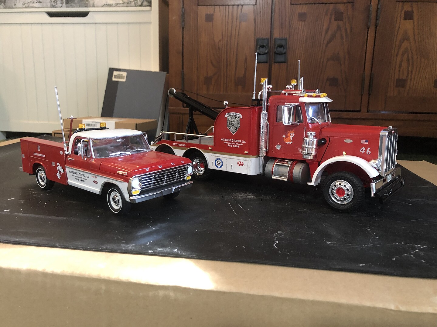 Peterbilt 359 Wrecker Plastic Model Vehicle Kit 1/25 Scale