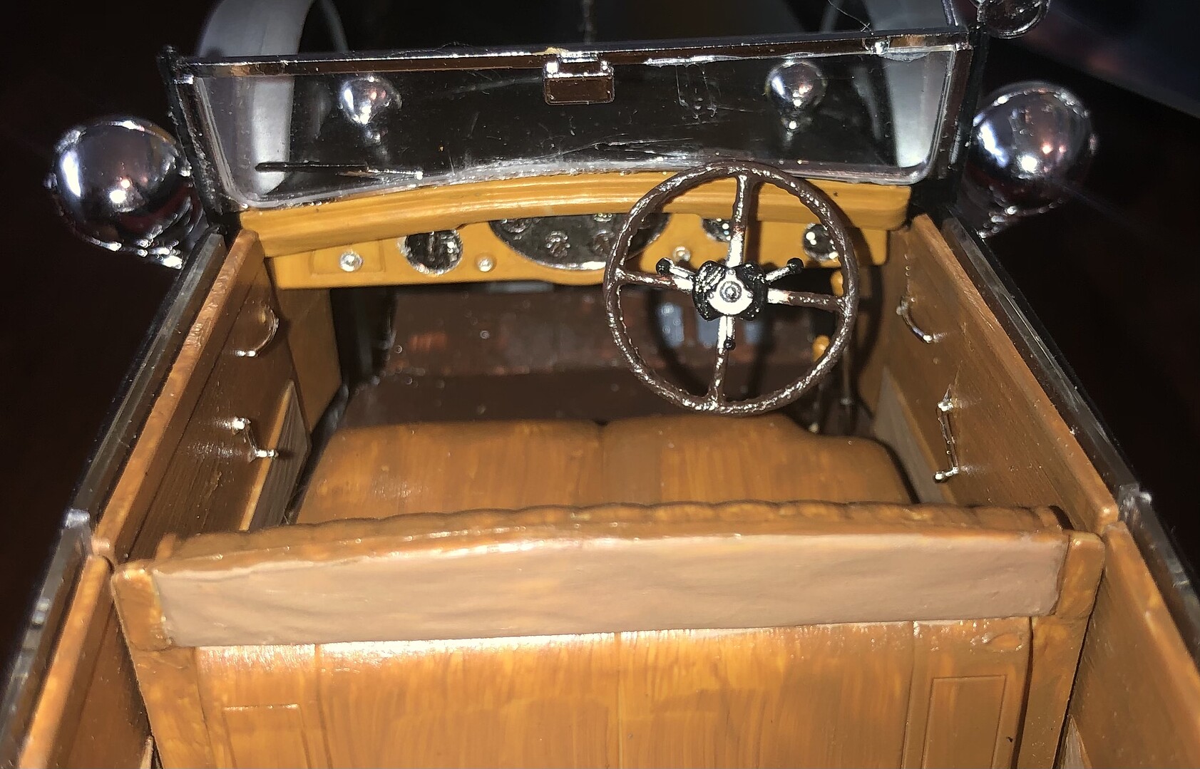 Rolls Royce Phantom II Plastic Model Car Kit 1/24 Scale