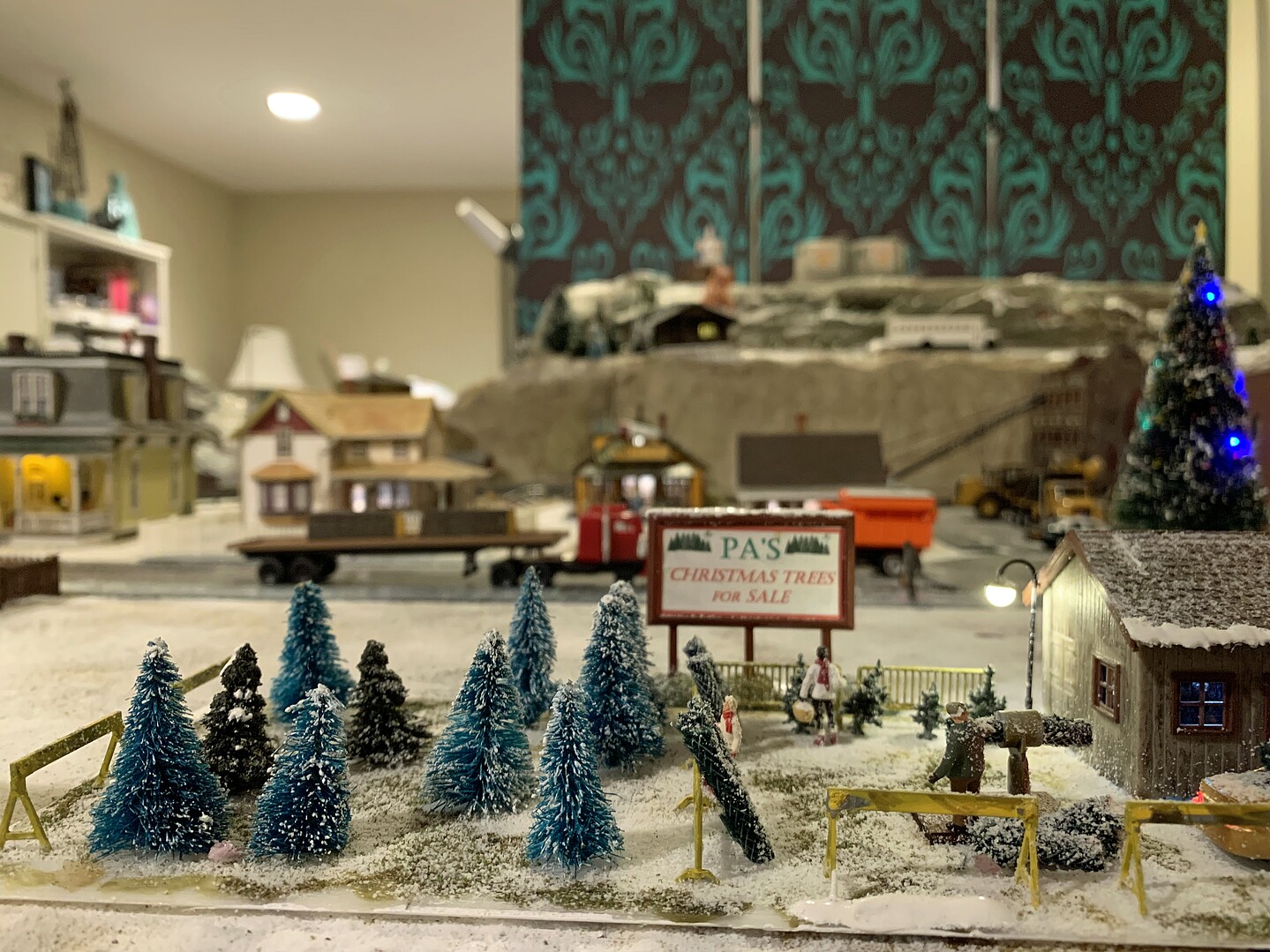 Christmas Tree Sale Scene Model Railroad Tree 1182 pictures by