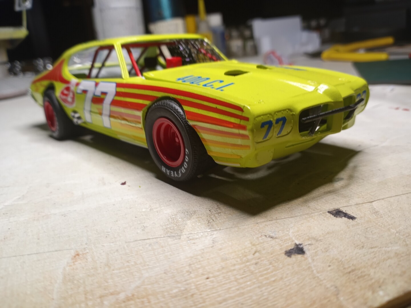 1970-pontiac-gto-super-stocker-race-car-plastic-model-car-vehicle