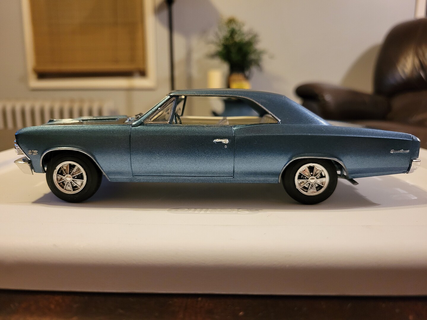 AMT 1/25 1966 Chevy Chevelle SS Model Kit