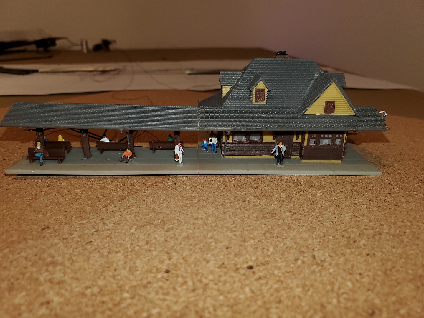 Suburban Passenger Station Kit -- N Scale Model Railroad Building ...