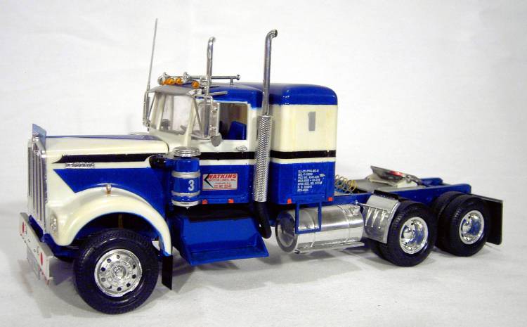 AMT 1/25 Kenworth W925 Conventional