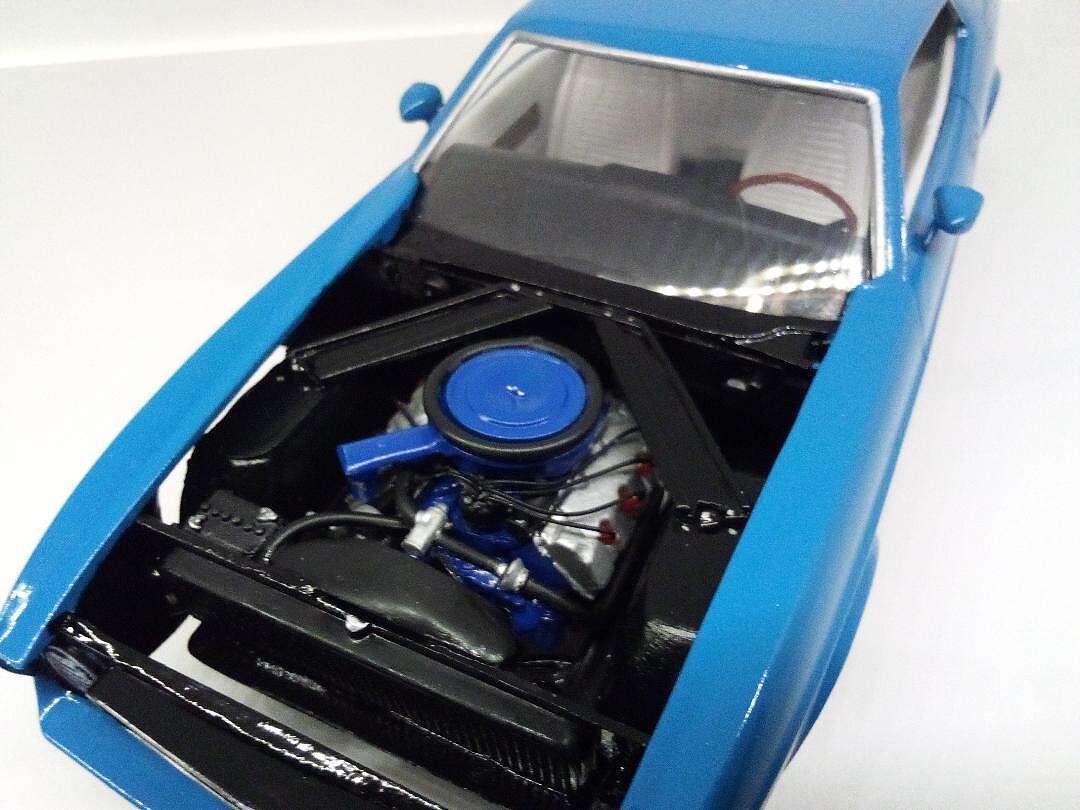 James Bond 1971 Ford Mustang Mach I -- Plastic Model Car Vehicle Kit ...