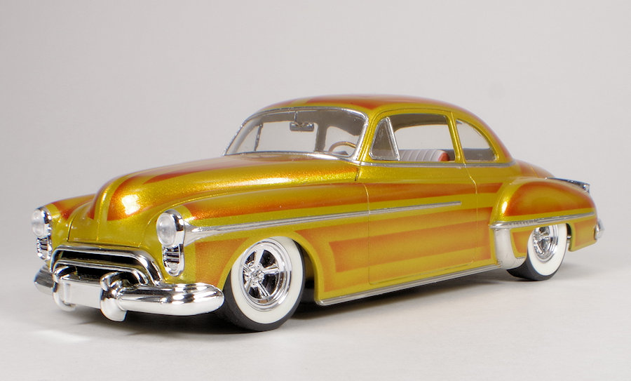 1950 Olds Custom -- Plastic Model Car Kit -- 1/25 Scale -- #854022 ...