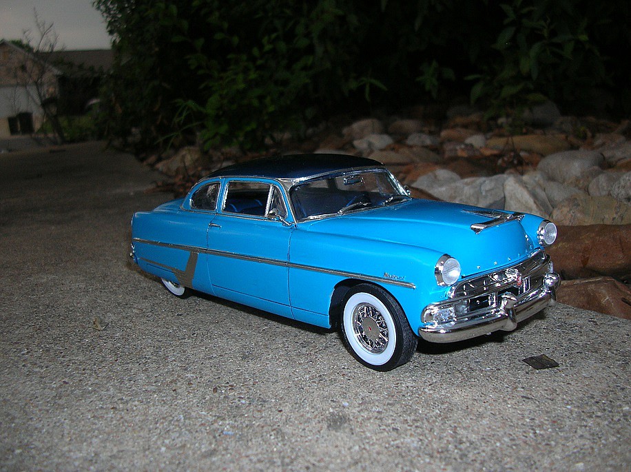 1954 Hudson Hornet Coupe -- Plastic Model Car Kit -- 1/25 Scale ...