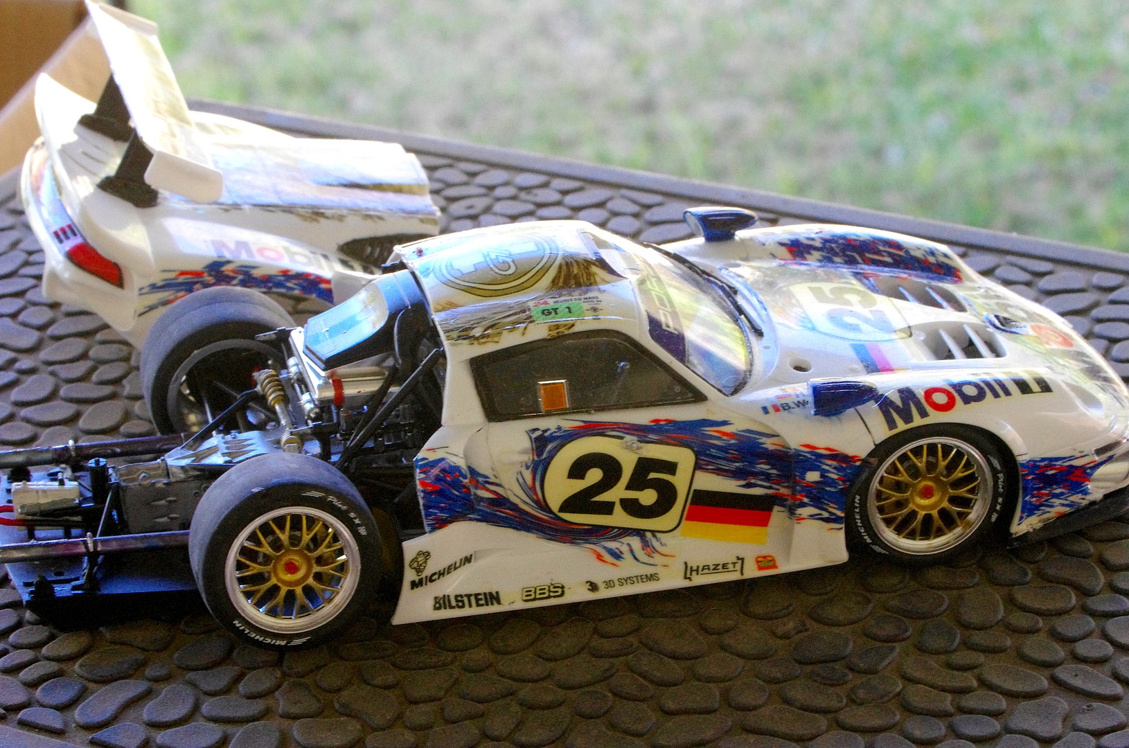 Gallery Pictures Tamiya Porsche 911 GT1 Racecar GT1 Plastic Model Car