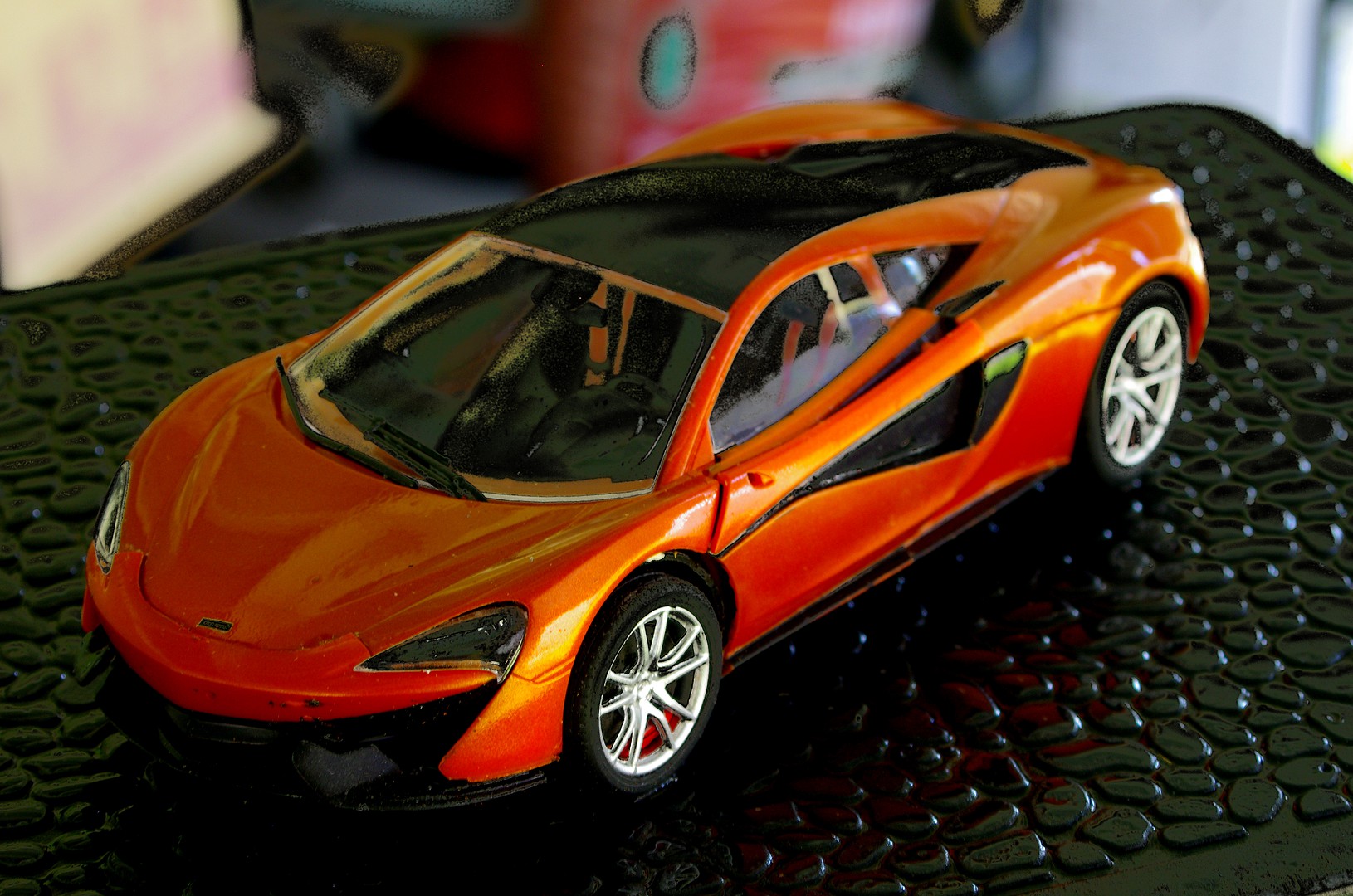 McLaren 570S -- Plastic Model Car Kit -- 1/24 Scale -- #07051 pictures ...