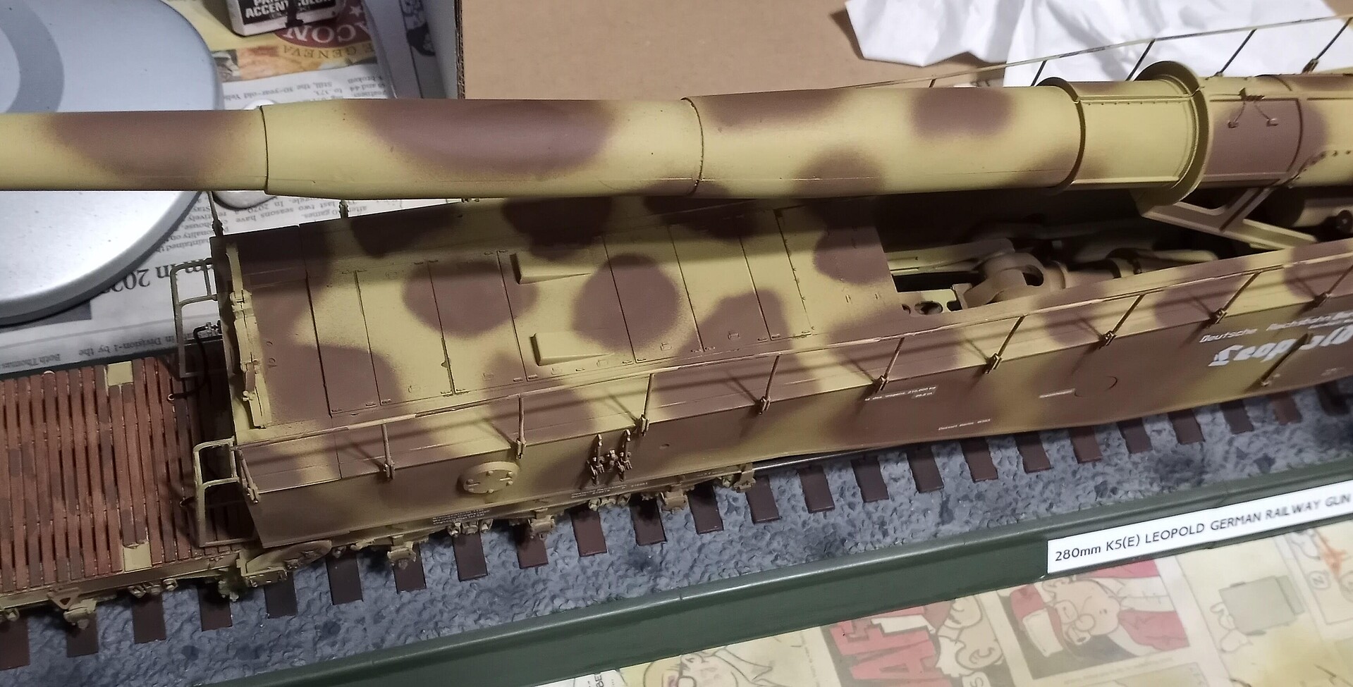 1/144 German Railway Gun 28cm K5(E) グレー 1/144 GERMAN RAILWAY GUN 28cm K5(E) 'LEOPOLD' – Cyber Hobby
