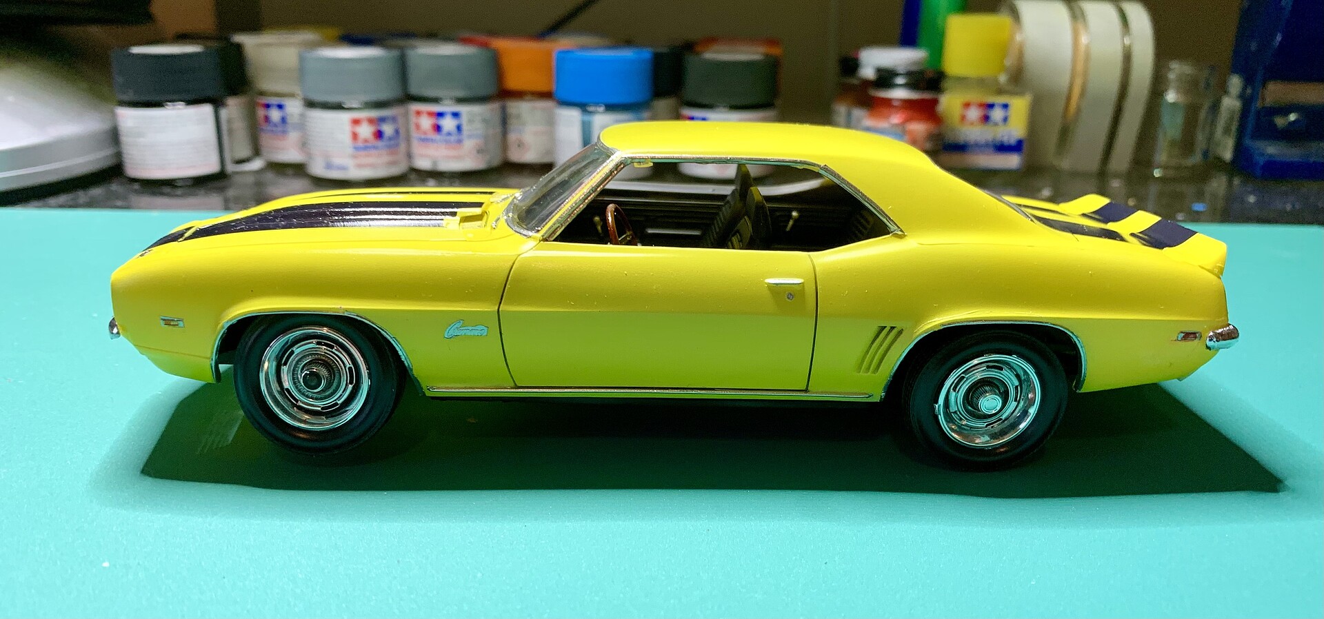 1969 Camaro Z28 RS -- Plastic Model Car Kit -- 1/25 Scale -- #857457 ...