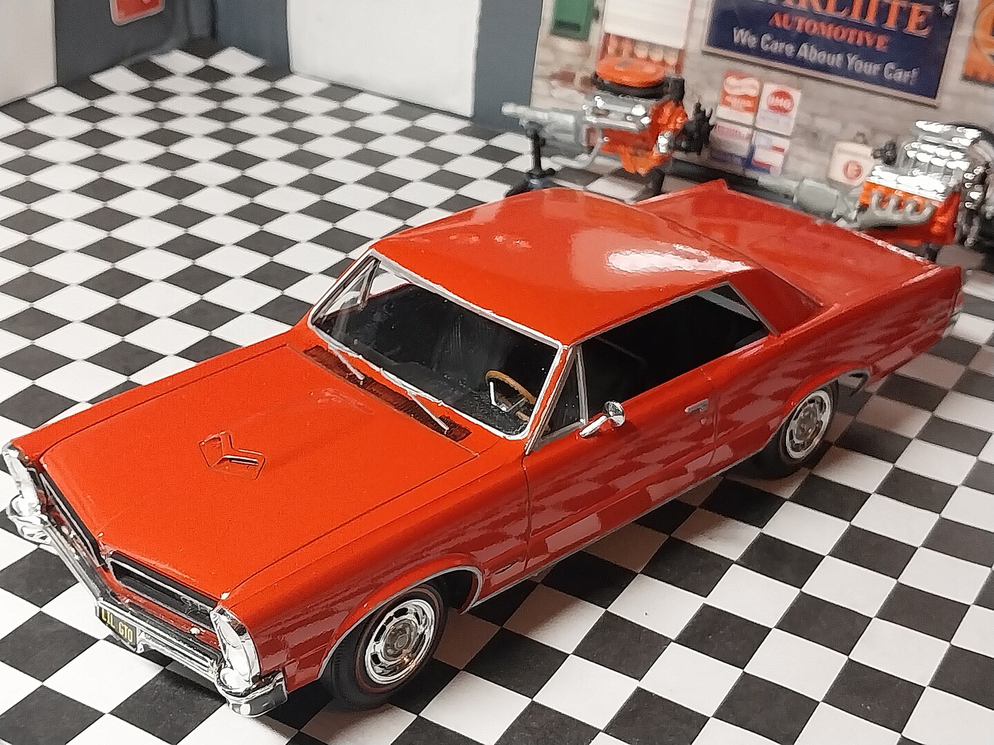 1965 Pontiac GTO Hardtop Craftsman Plus Plastic Model Car Vehicle